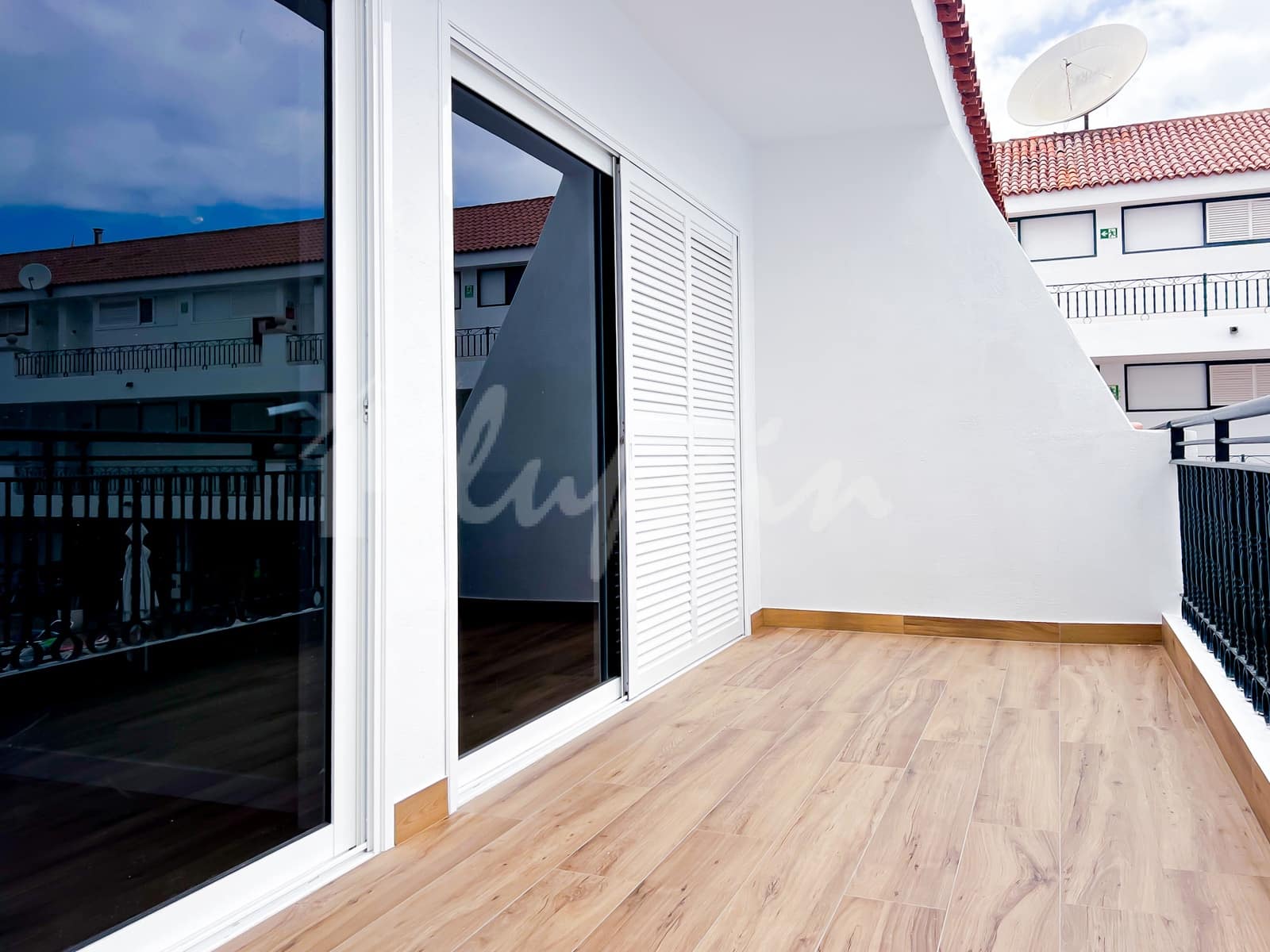 1 soverom Leilighet til salgs i Los Cristianos med svømmebasseng - € 269 000 (Ref: 9330058)