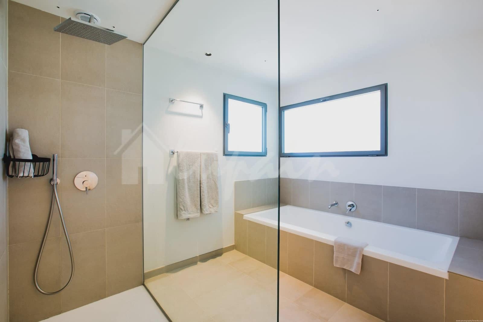 3 sypialnia Willa na sprzedaż w Adeje z basenem - 1 830 000 € (Ref: 9330059)