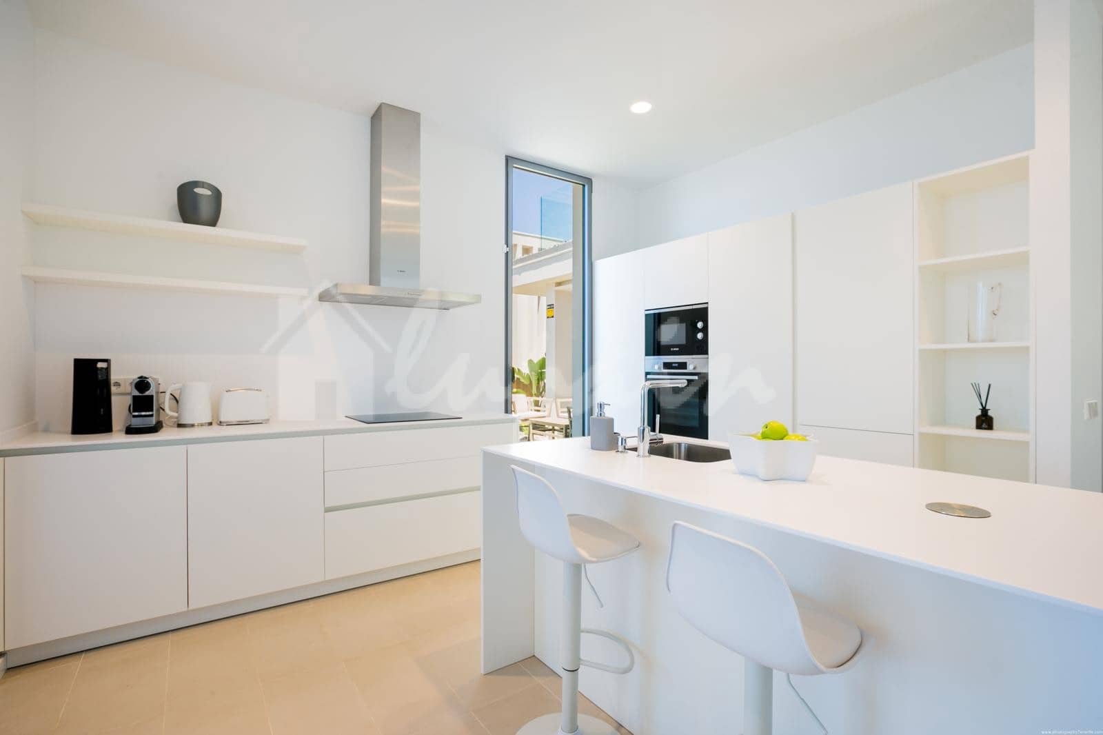 3 soverom Villa til salgs i Adeje med svømmebasseng - € 1 830 000 (Ref: 9330059)