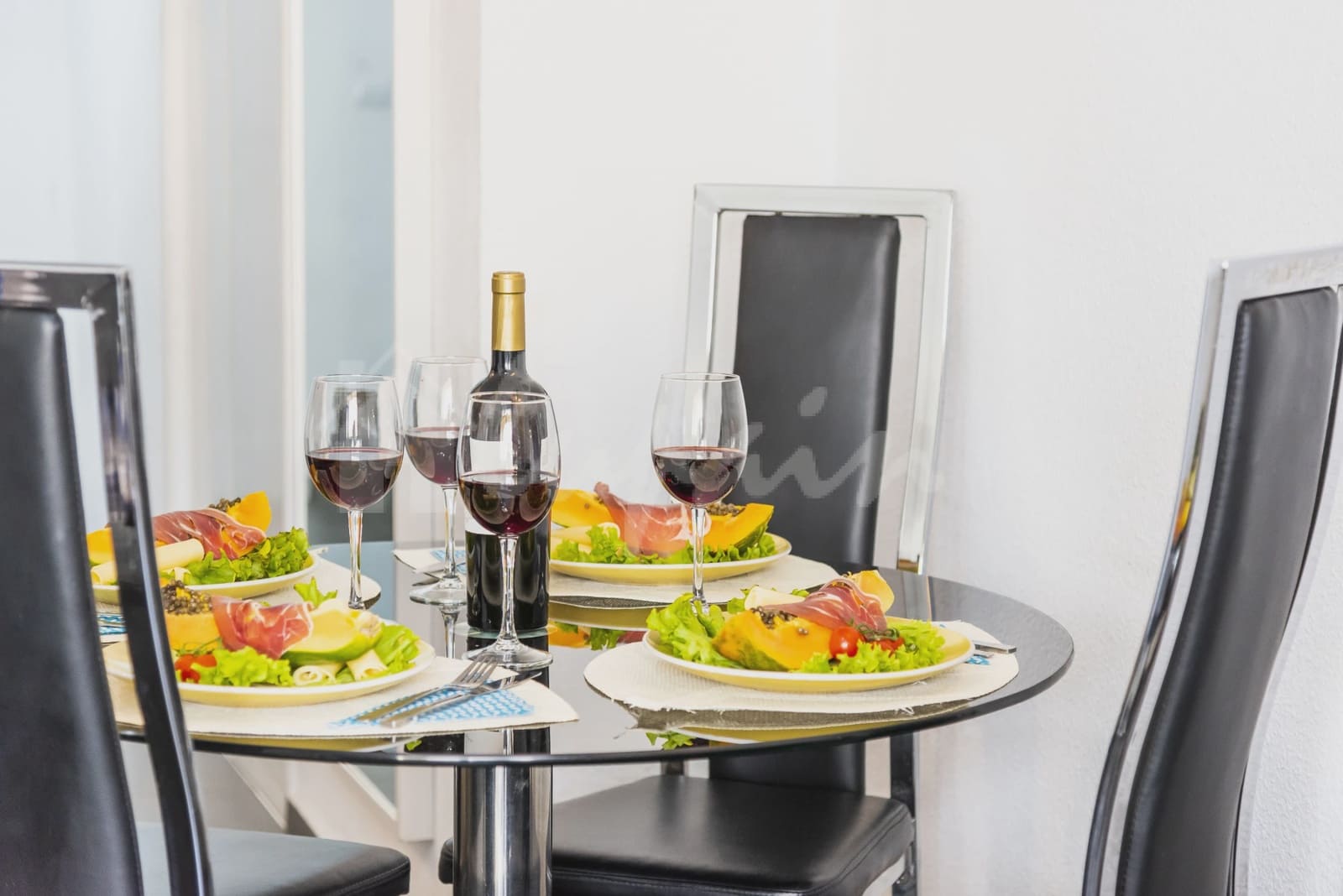 2 soveværelse Lejlighed til salg i Los Cristianos med swimmingpool - € 367.000 (Ref: 9330060)