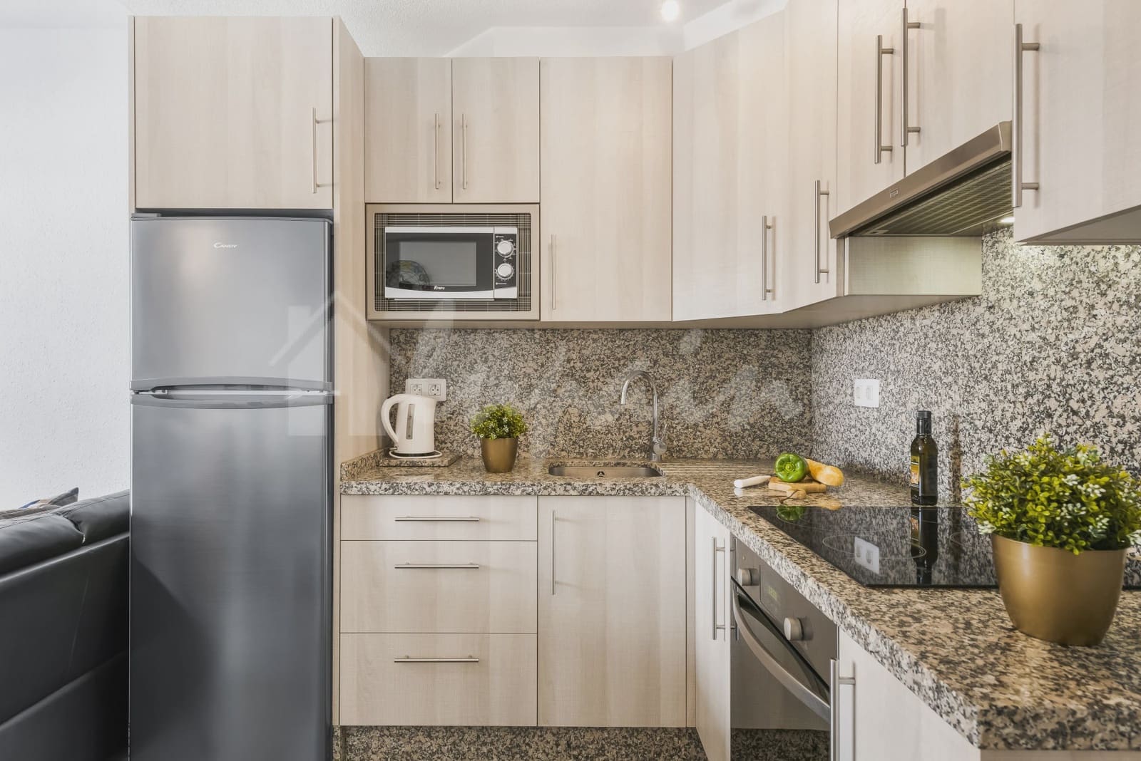 2 soveværelse Lejlighed til salg i Los Cristianos med swimmingpool - € 367.000 (Ref: 9330060)