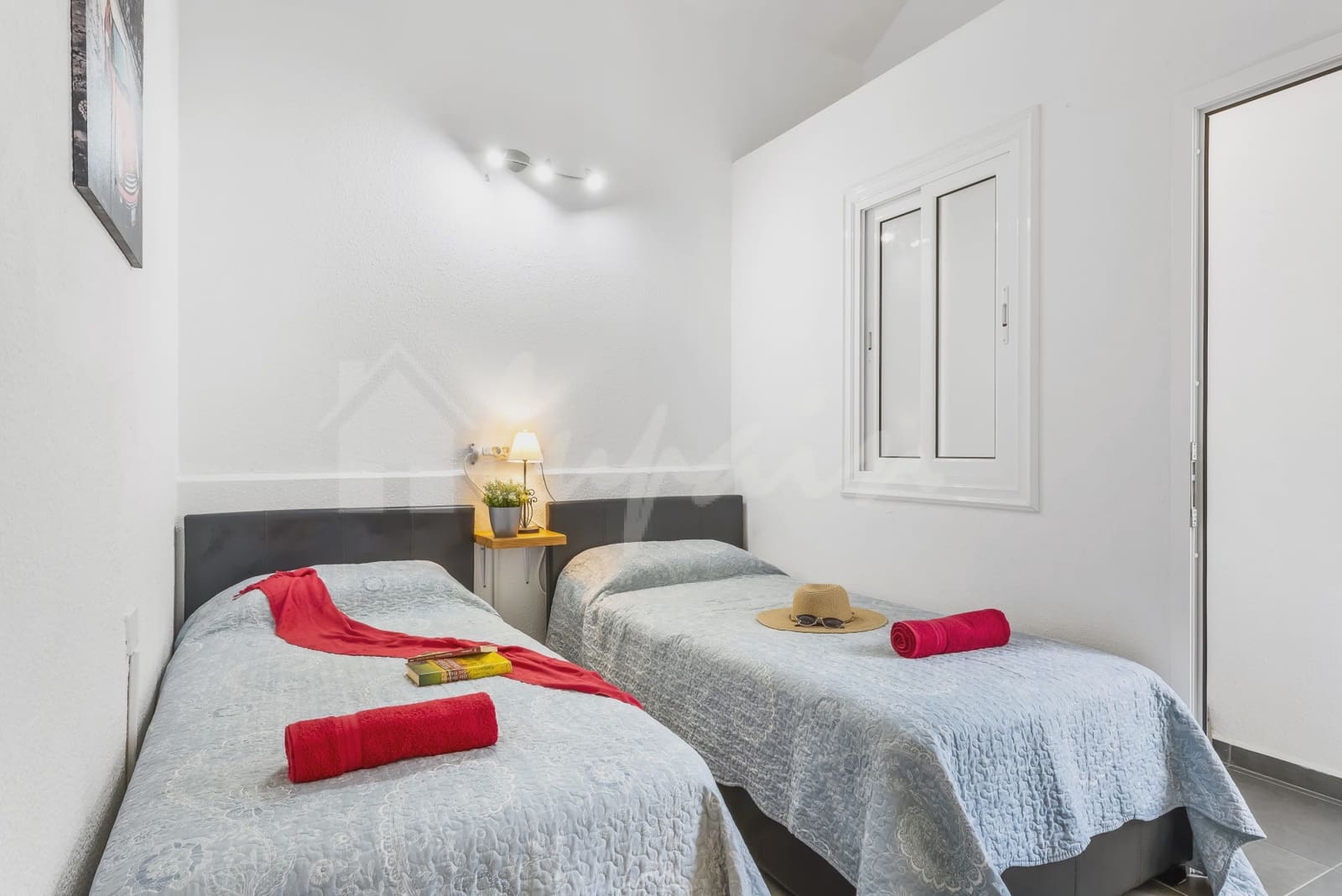 2 soveværelse Lejlighed til salg i Los Cristianos med swimmingpool - € 367.000 (Ref: 9330060)