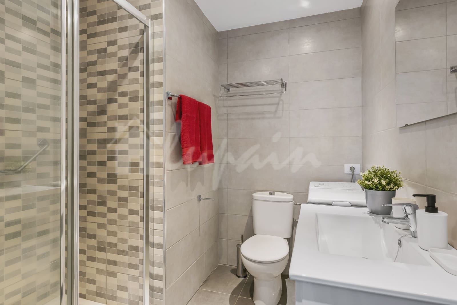 2 soveværelse Lejlighed til salg i Los Cristianos med swimmingpool - € 367.000 (Ref: 9330060)