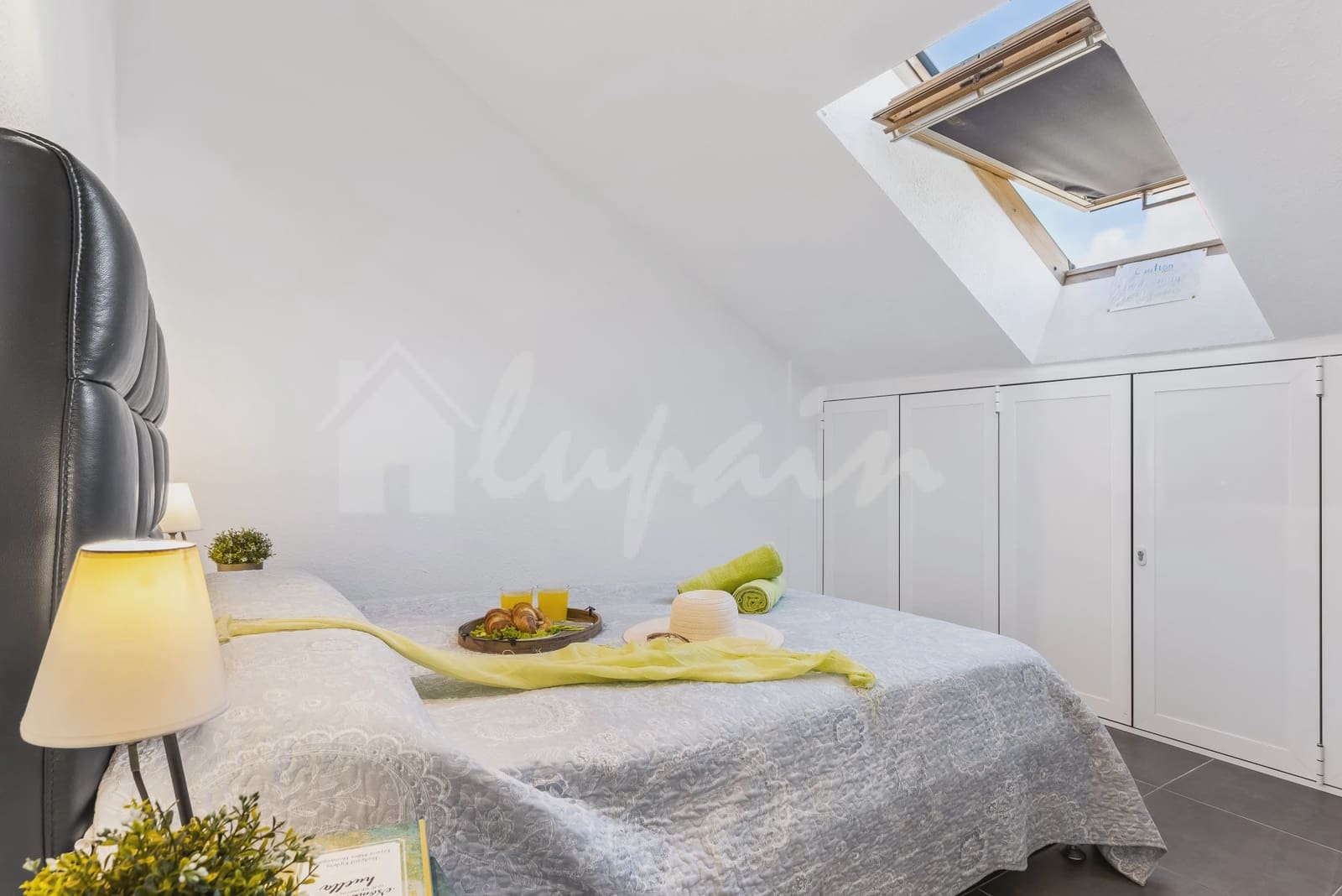 2 soveværelse Lejlighed til salg i Los Cristianos med swimmingpool - € 367.000 (Ref: 9330060)