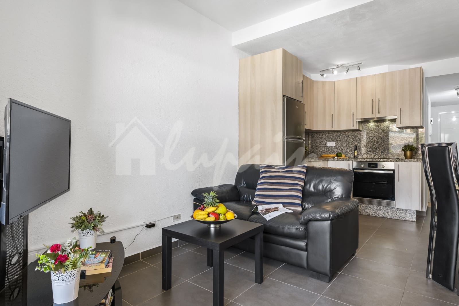 2 soverom Leilighet til salgs i Los Cristianos med svømmebasseng - € 367 000 (Ref: 9330060)