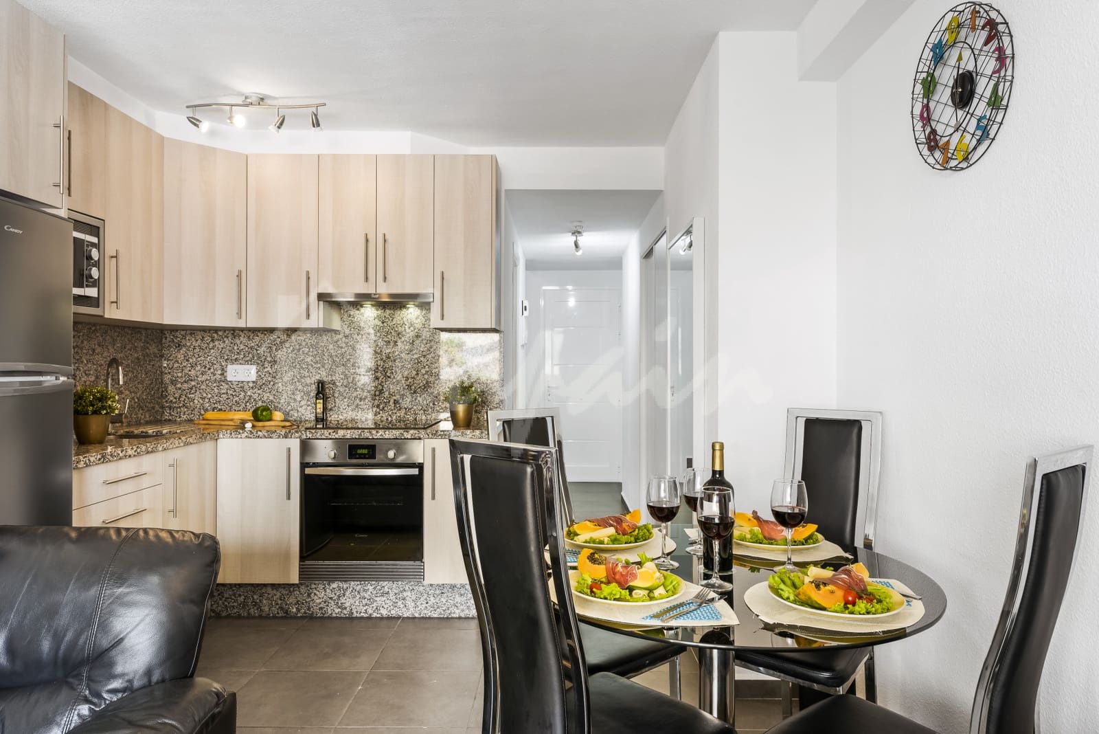 2 soverom Leilighet til salgs i Los Cristianos med svømmebasseng - € 367 000 (Ref: 9330060)