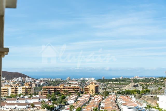 2 soveværelse Lejlighed til salg i Los Cristianos, Arona med swimmingpool - € 367.000 (Ref: 9330060)