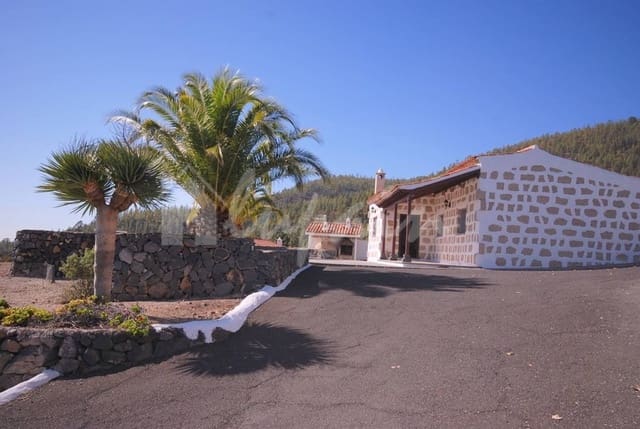 2 bedroom Finca/Country House for sale in Cruz de Tea, Granadilla de Abona - € 415,000 (Ref: 9330061)