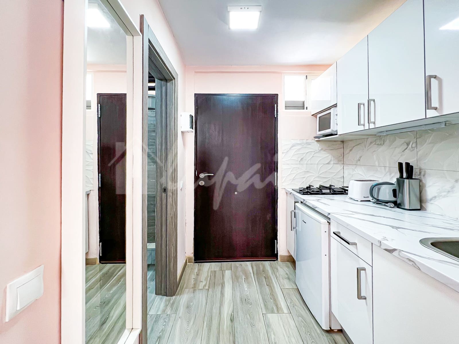 Leilighet til salgs i Playa de las Americas med svømmebasseng - € 240 000 (Ref: 9330062)