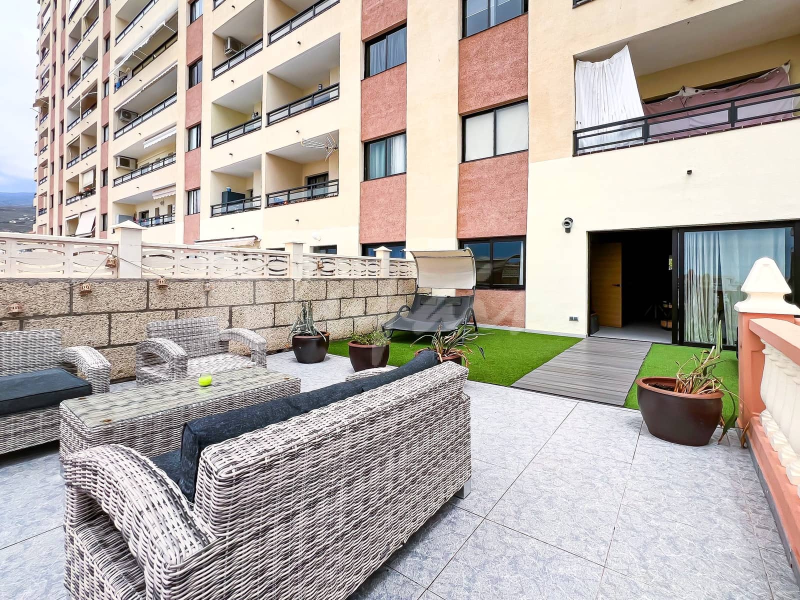 2 soveværelse Lejlighed til salg i Playa Paraiso med swimmingpool - € 370.000 (Ref: 9337113)