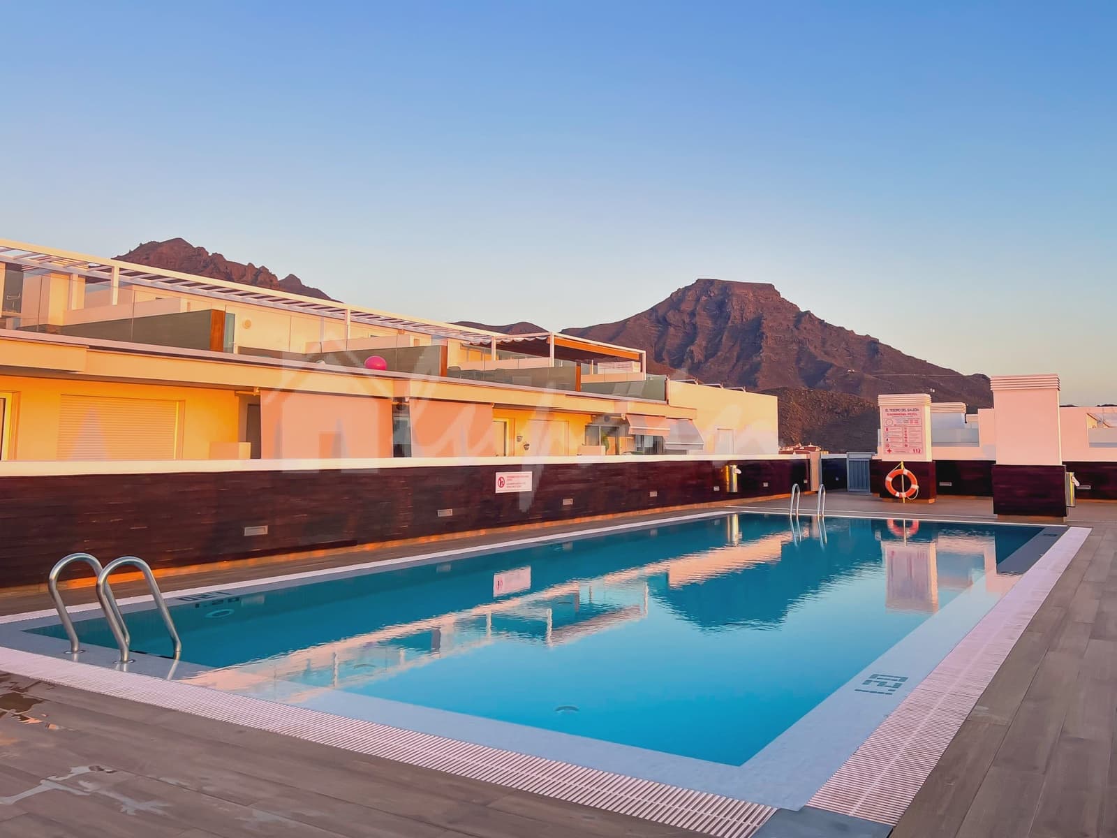 2 soverom Leilighet til salgs i Adeje med svømmebasseng - € 350 000 (Ref: 9337115)