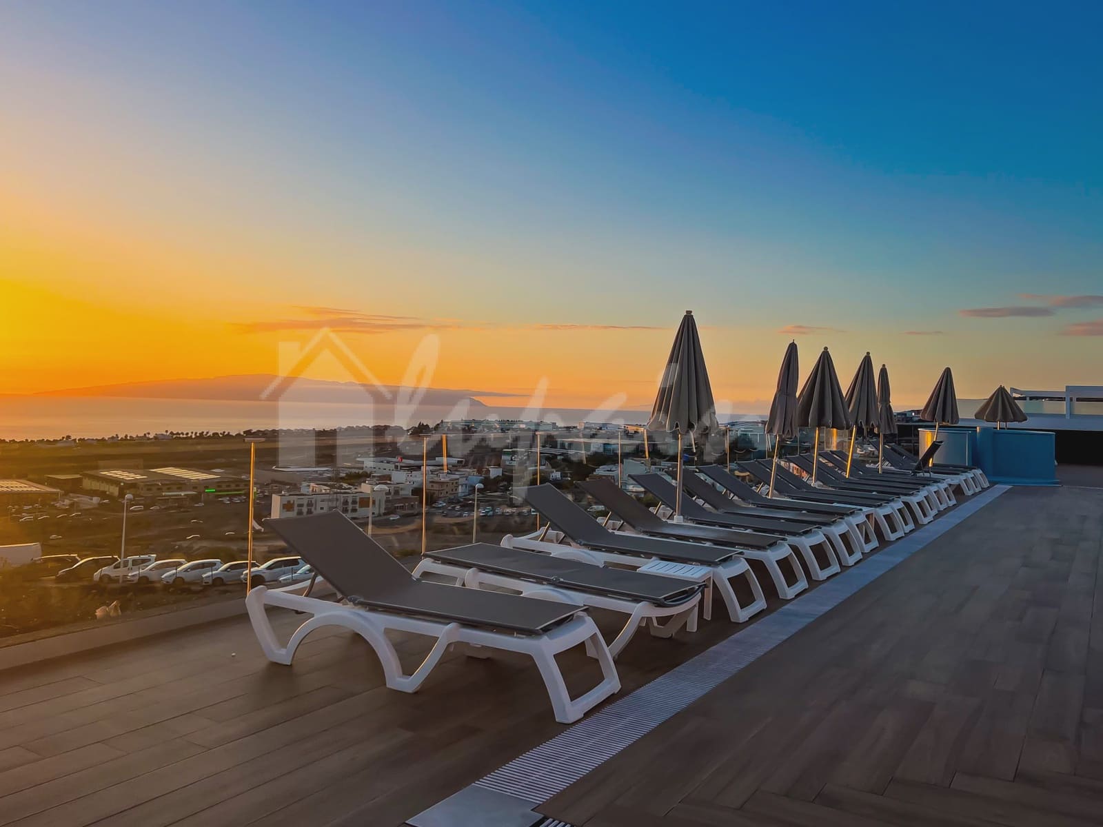 2 soverom Leilighet til salgs i Adeje med svømmebasseng - € 350 000 (Ref: 9337115)