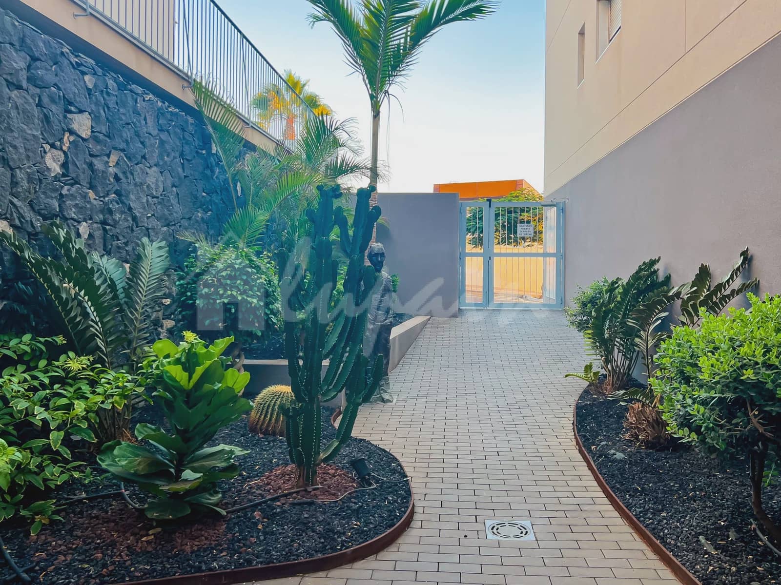 2 soverom Leilighet til salgs i Adeje med svømmebasseng - € 350 000 (Ref: 9337115)