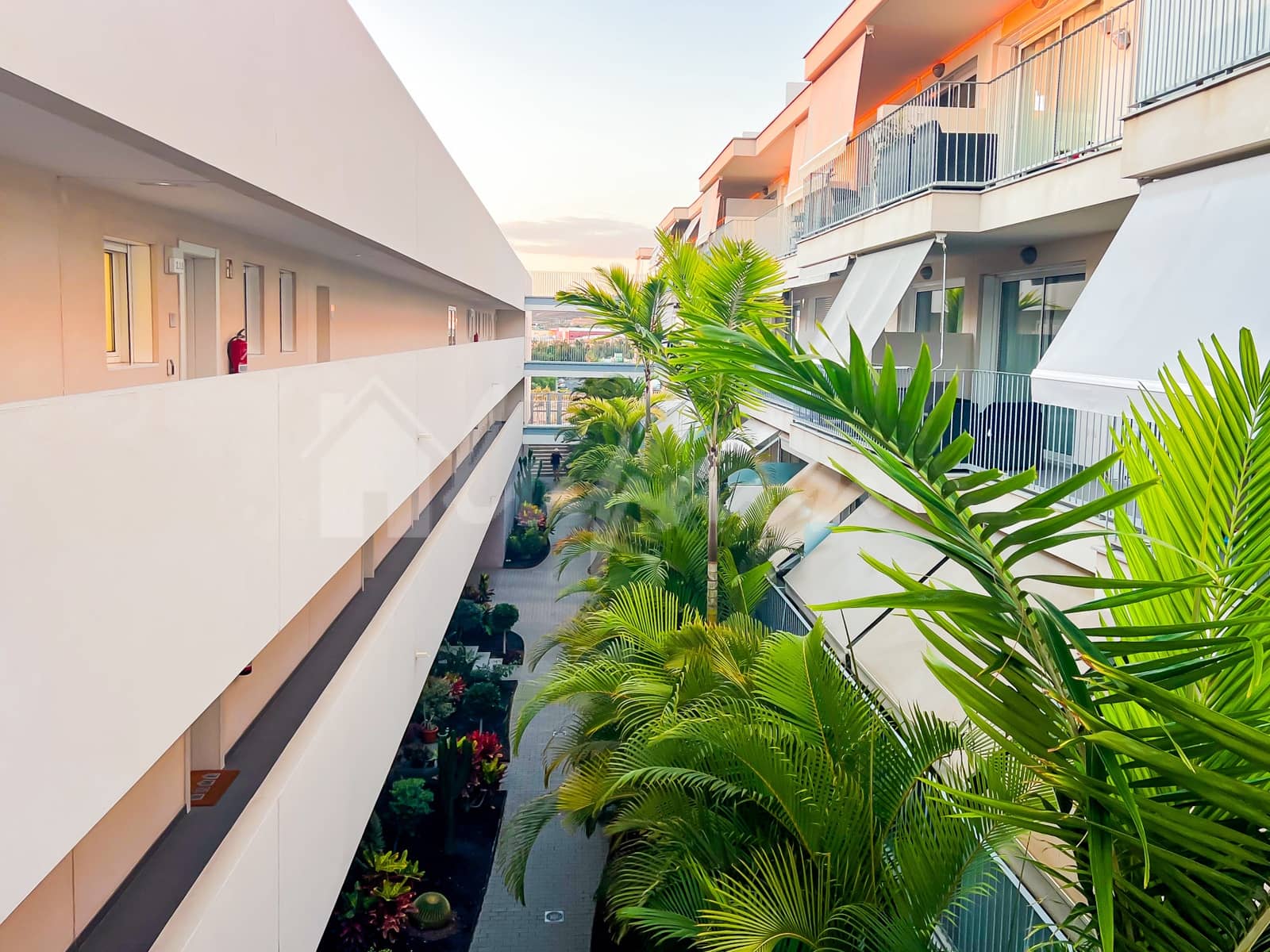 2 sypialnia Apartament na sprzedaż w Adeje z basenem - 350 000 € (Ref: 9337115)