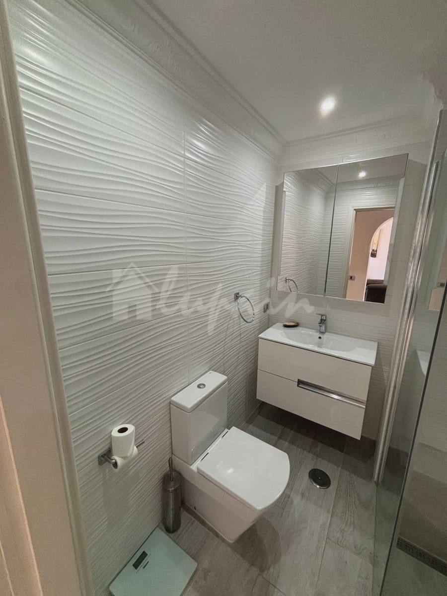 3 Zimmer Apartment zu verkaufen in Playa de las Americas mit Pool - 1.300.000 € (Ref: 9337116)