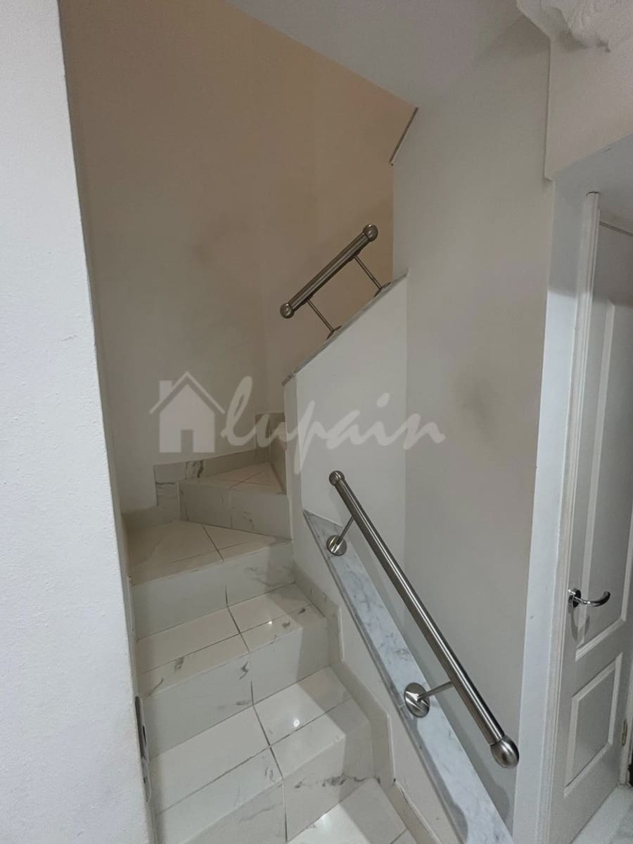 3 Zimmer Apartment zu verkaufen in Playa de las Americas mit Pool - 1.300.000 € (Ref: 9337116)