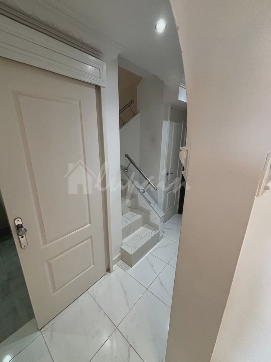 3 Zimmer Apartment zu verkaufen in Playa de las Americas mit Pool - 1.300.000 € (Ref: 9337116)