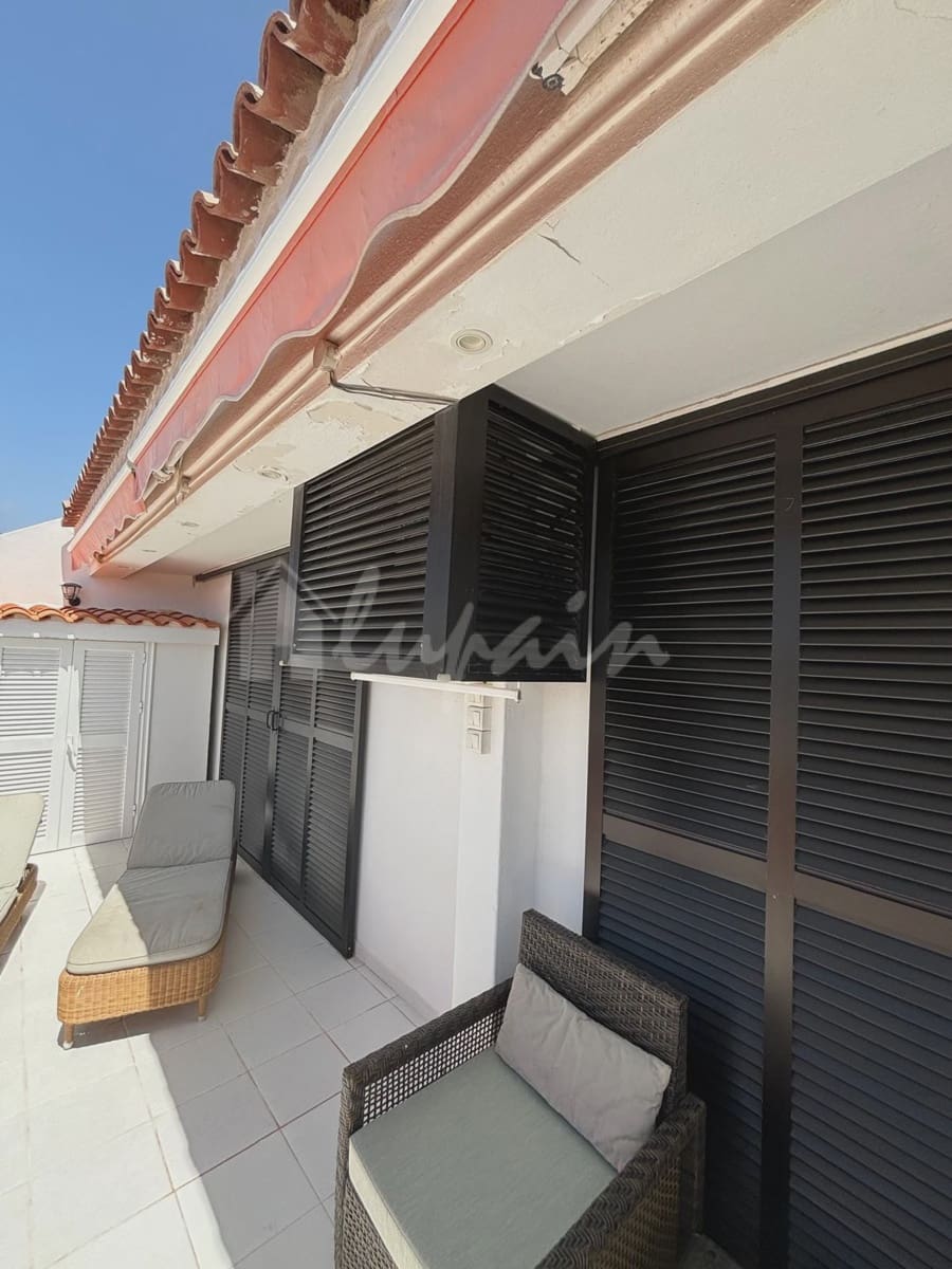 3 Zimmer Apartment zu verkaufen in Playa de las Americas mit Pool - 1.300.000 € (Ref: 9337116)