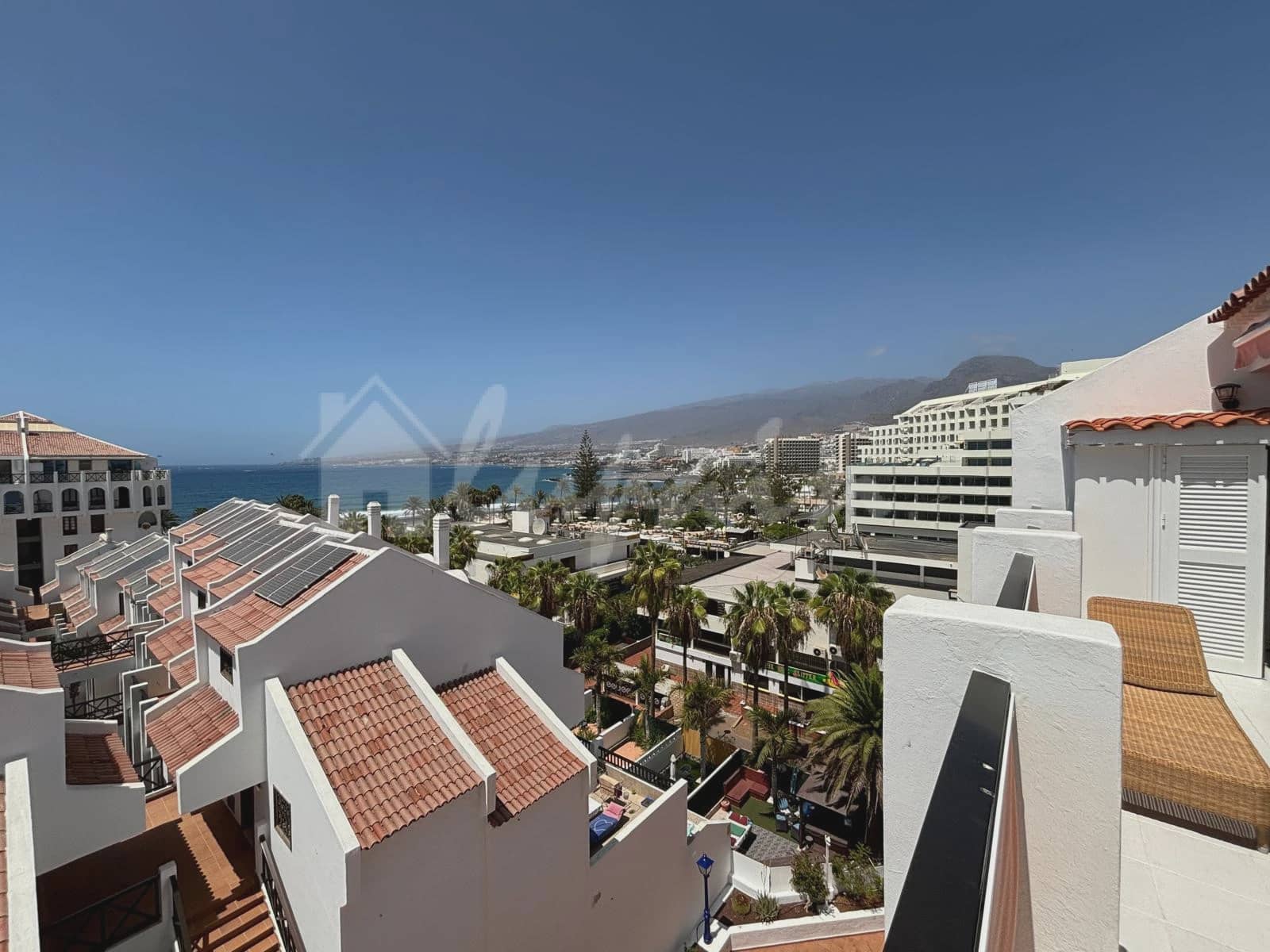 3 Zimmer Apartment zu verkaufen in Playa de las Americas mit Pool - 1.300.000 € (Ref: 9337116)