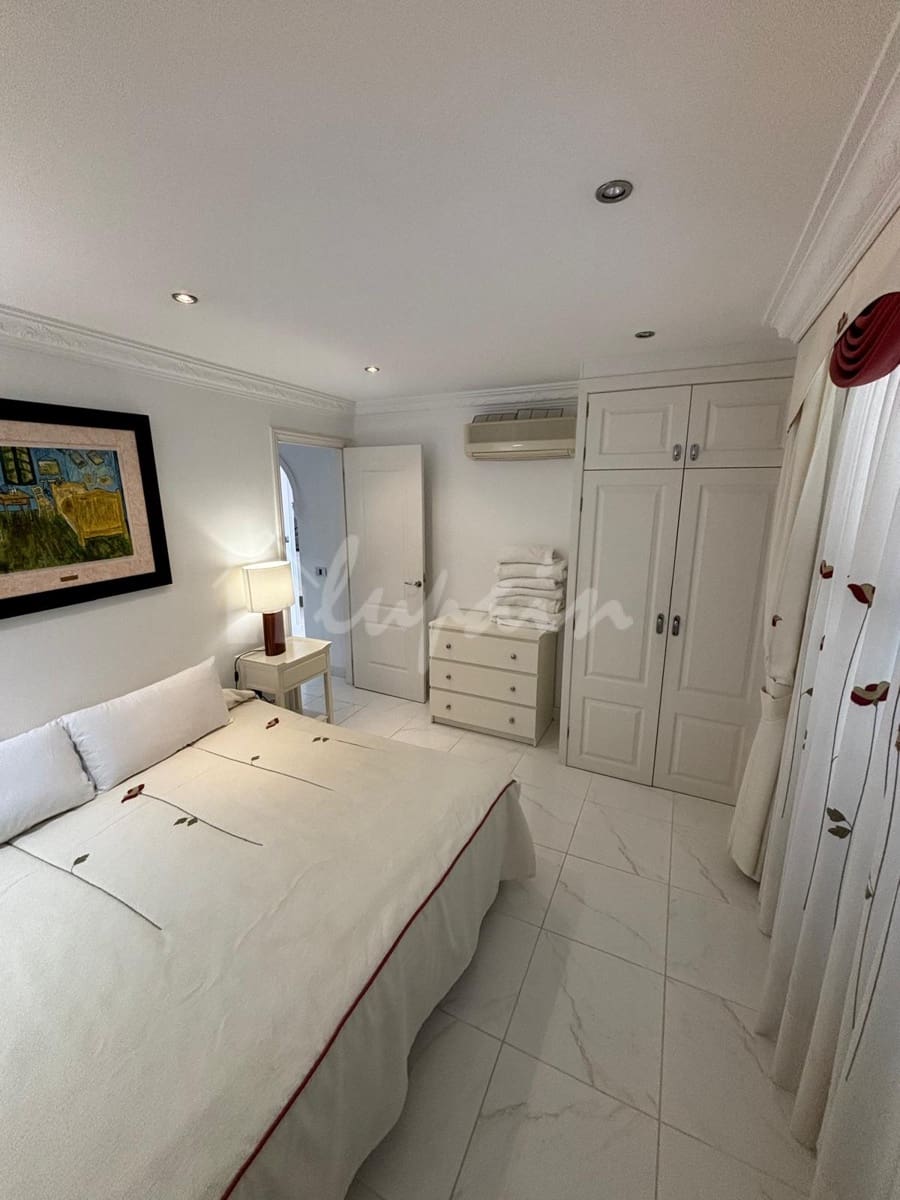 3 camera da letto Appartamento in vendita in Playa de las Americas con piscina - 1.300.000 € (Rif: 9337116)