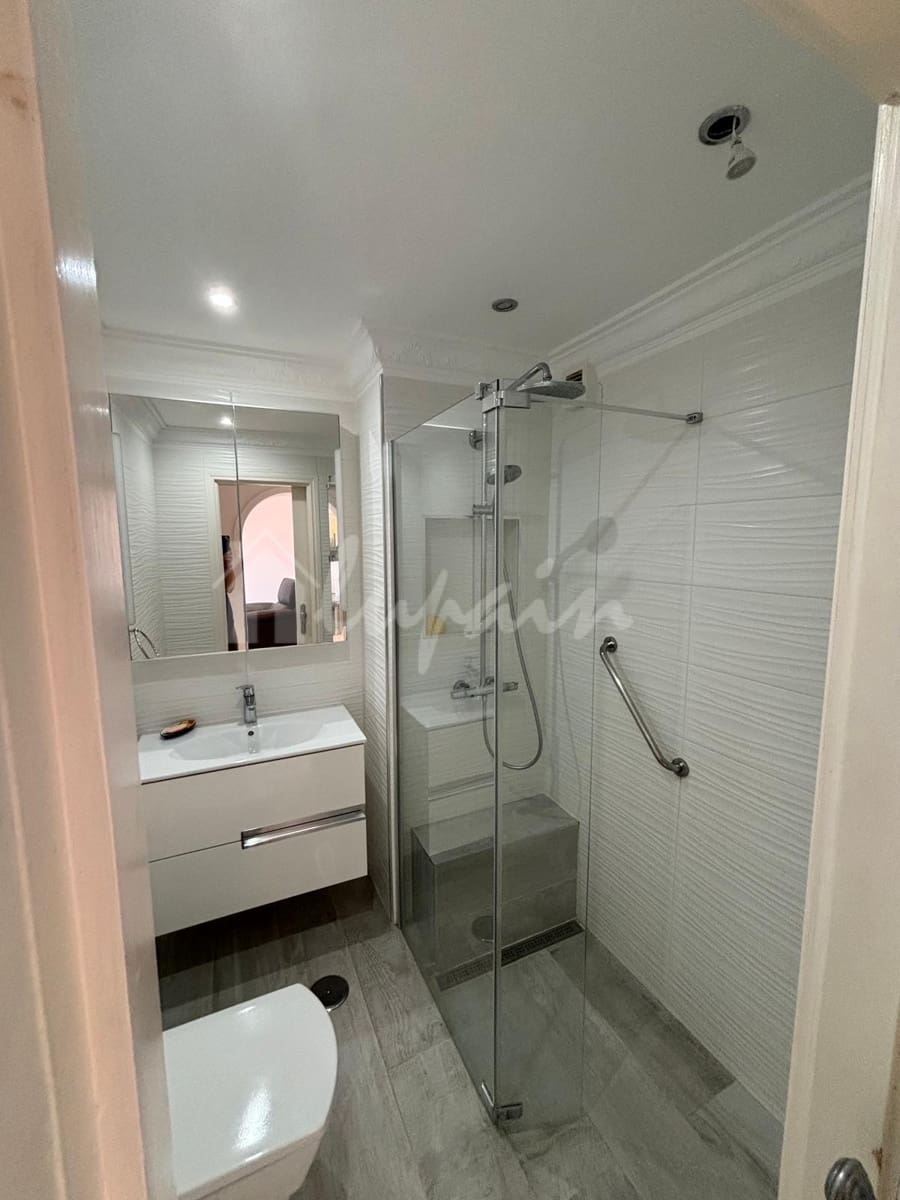 3 camera da letto Appartamento in vendita in Playa de las Americas con piscina - 1.300.000 € (Rif: 9337116)