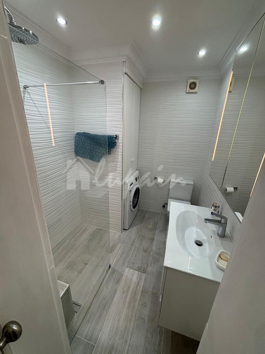 3 camera da letto Appartamento in vendita in Playa de las Americas con piscina - 1.300.000 € (Rif: 9337116)