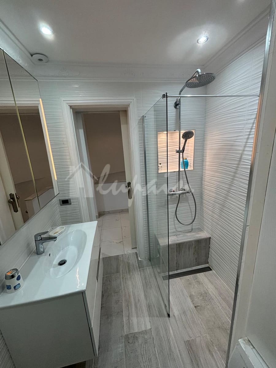 3 camera da letto Appartamento in vendita in Playa de las Americas con piscina - 1.300.000 € (Rif: 9337116)