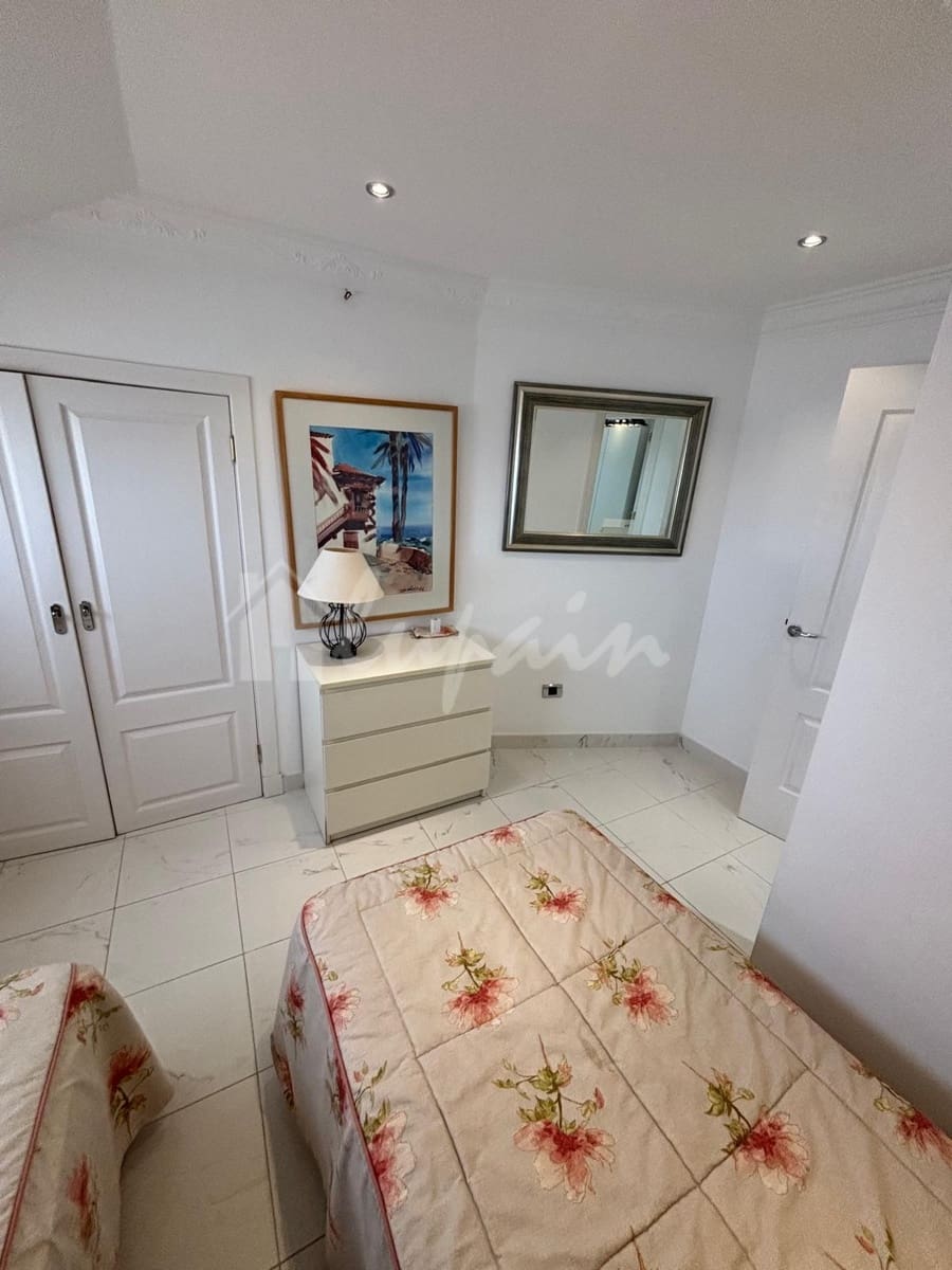 3 camera da letto Appartamento in vendita in Playa de las Americas con piscina - 1.300.000 € (Rif: 9337116)