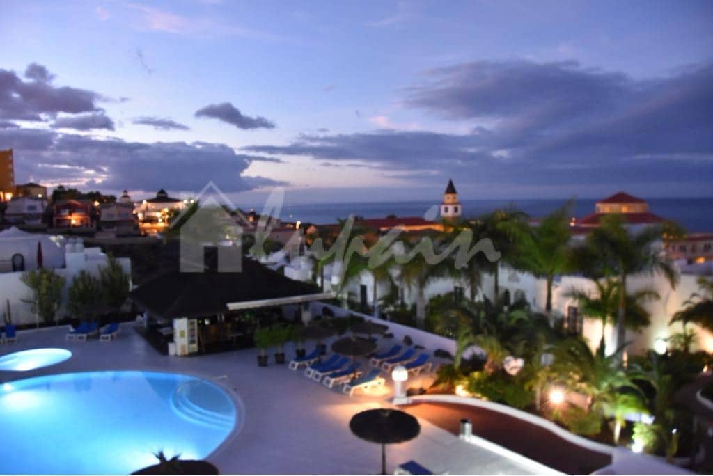 3 bedroom Apartment for sale in Playa Paraiso with pool garage - € 425,000 (Ref: 9337117)