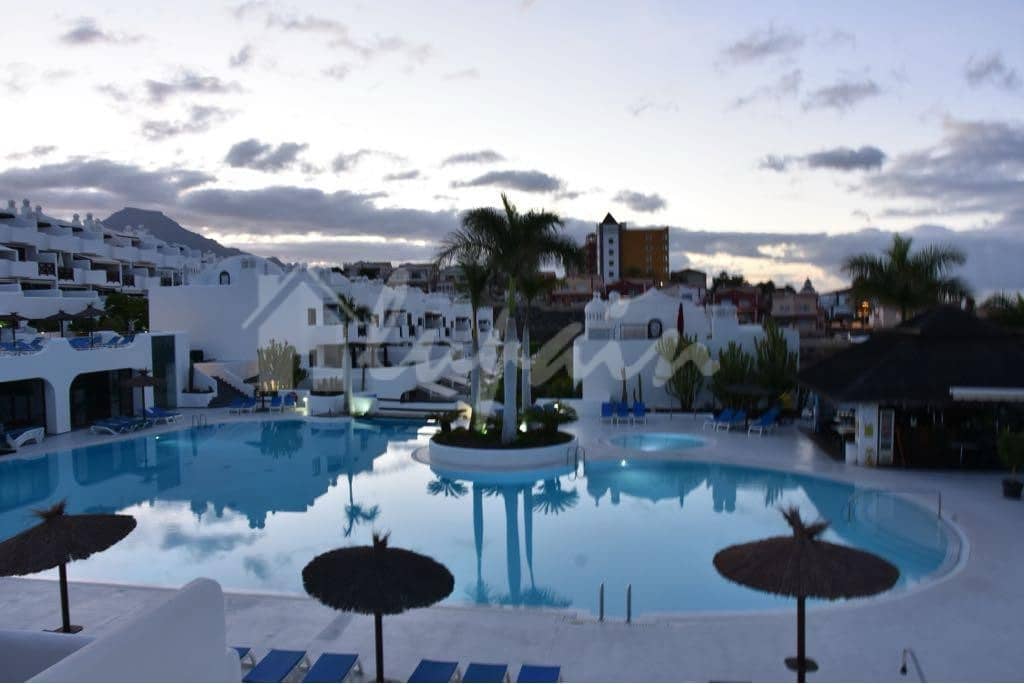 3 bedroom Apartment for sale in Playa Paraiso with pool garage - € 425,000 (Ref: 9337117)