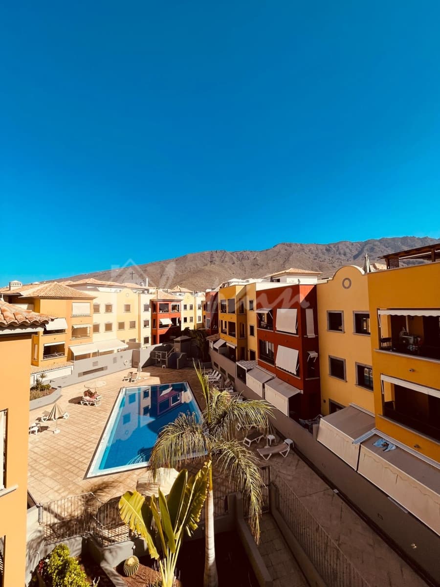 3 soveværelse Penthouse til salg i Adeje med swimmingpool garage - € 409.000 (Ref: 9337118)