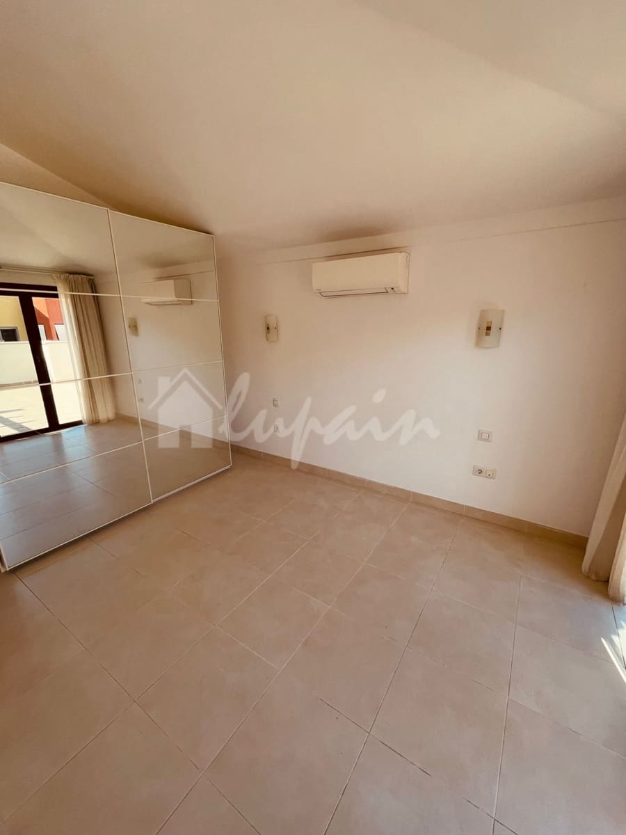 3 soveværelse Penthouse til salg i Adeje med swimmingpool garage - € 409.000 (Ref: 9337118)