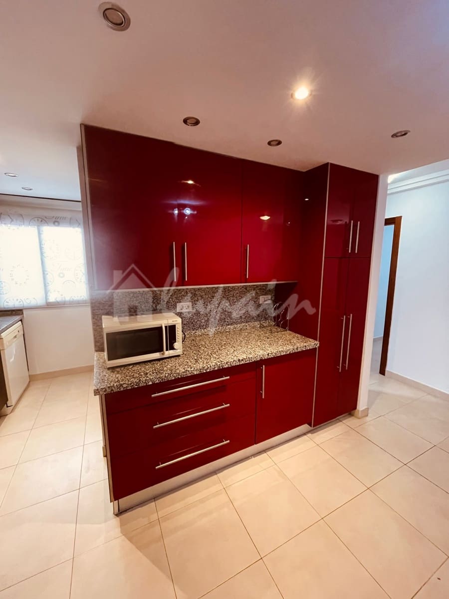 3 soveværelse Penthouse til salg i Adeje med swimmingpool garage - € 409.000 (Ref: 9337118)