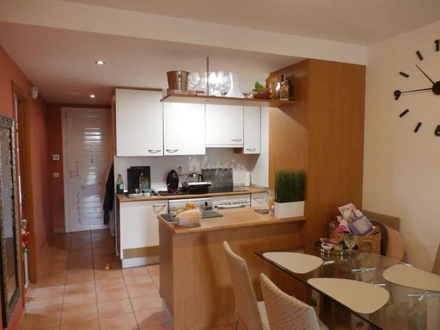 2 slaapkamer Appartement te koop in Playa Paraiso, Adeje met zwembad - € 299.000 (Ref: 9337119)