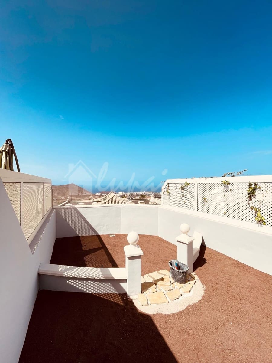 3 bedroom Townhouse for sale in Chayofa with garage - € 375,000 (Ref: 9337125)