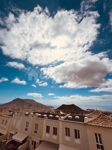 3 soveværelse Byhus til salg i Chayofa, Arona - € 375.000 (Ref: 9337125)