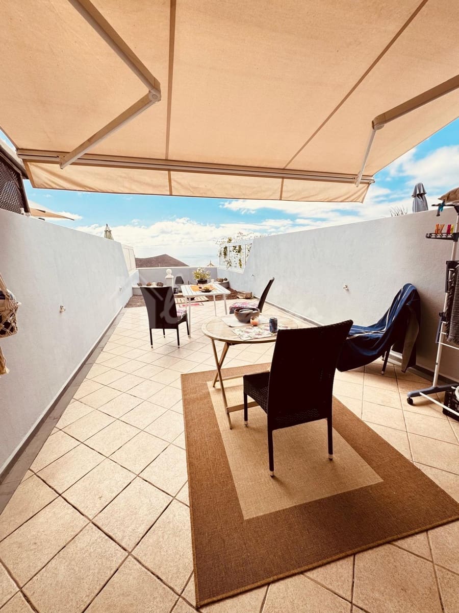 3 bedroom Townhouse for sale in Chayofa with garage - € 375,000 (Ref: 9337125)