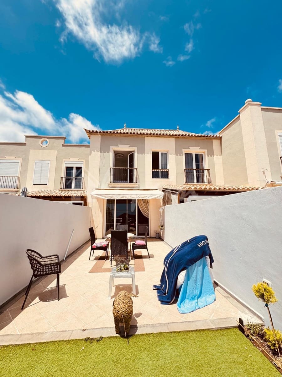 3 bedroom Townhouse for sale in Chayofa with garage - € 375,000 (Ref: 9337125)