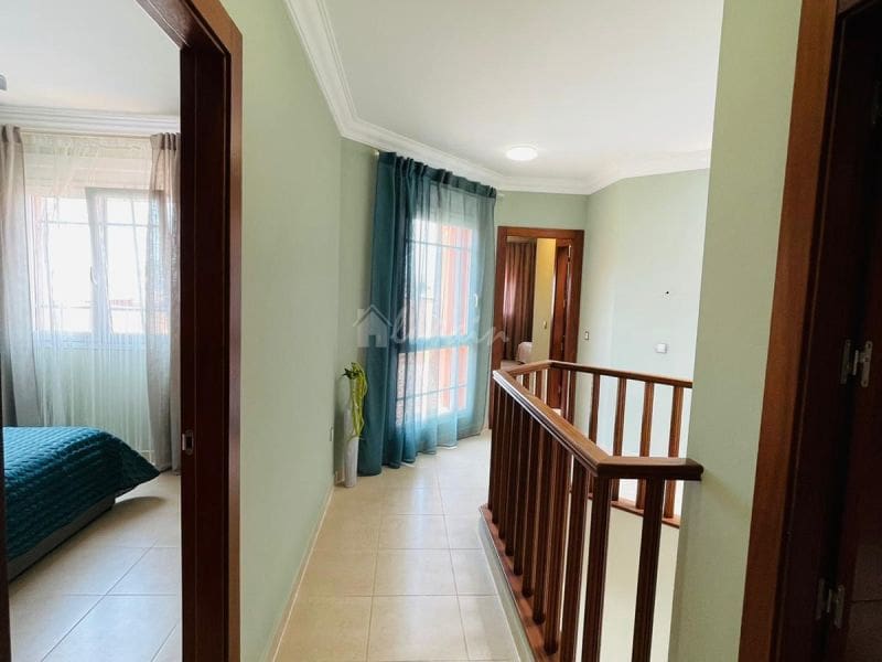 Chalet de 4 habitaciones en Los Cristianos en venta con piscina - 795.000 € (Ref: 9337126)