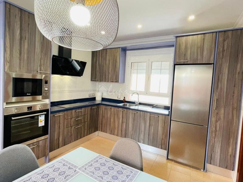 Chalet de 4 habitaciones en Los Cristianos en venta con piscina - 795.000 € (Ref: 9337126)