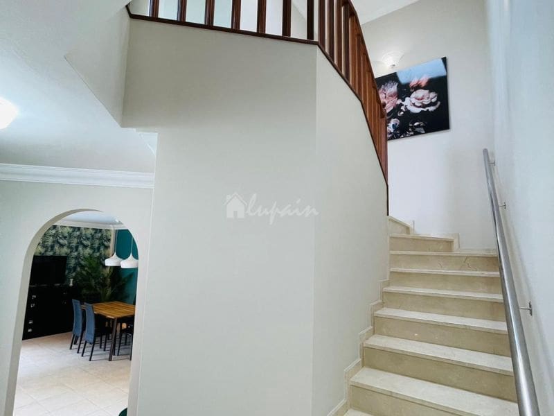 Chalet de 4 habitaciones en Los Cristianos en venta con piscina - 795.000 € (Ref: 9337126)