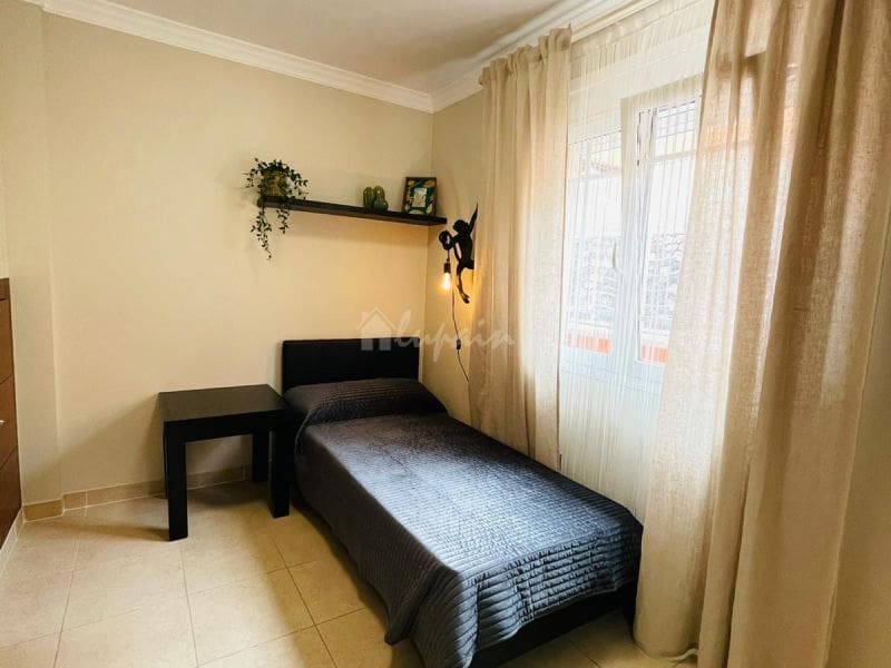 Chalet de 4 habitaciones en Los Cristianos en venta con piscina - 795.000 € (Ref: 9337126)