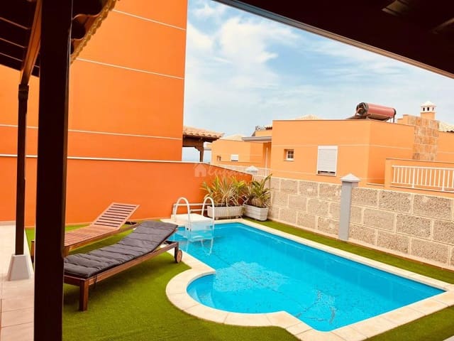 4 bedroom Villa for sale in Los Cristianos, Arona with pool garage - € 795,000 (Ref: 9337126)