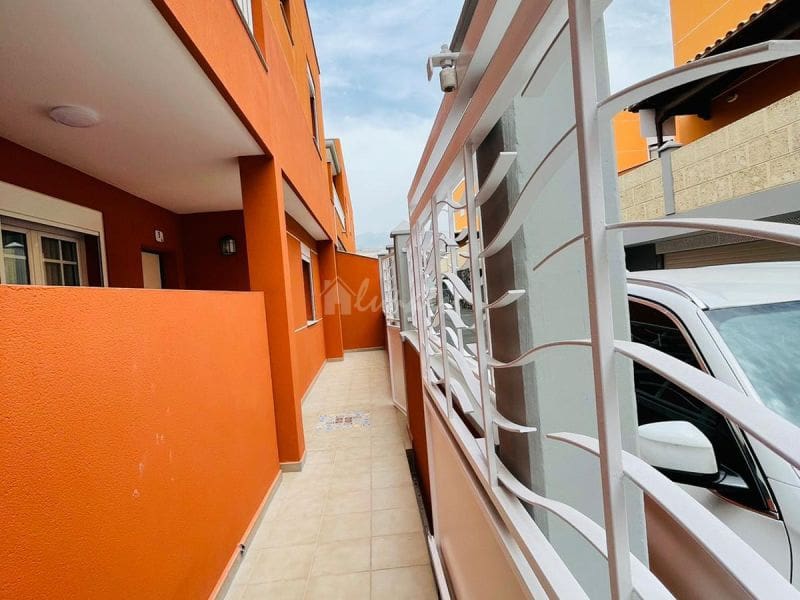 Chalet de 4 habitaciones en Los Cristianos en venta con piscina - 795.000 € (Ref: 9337126)