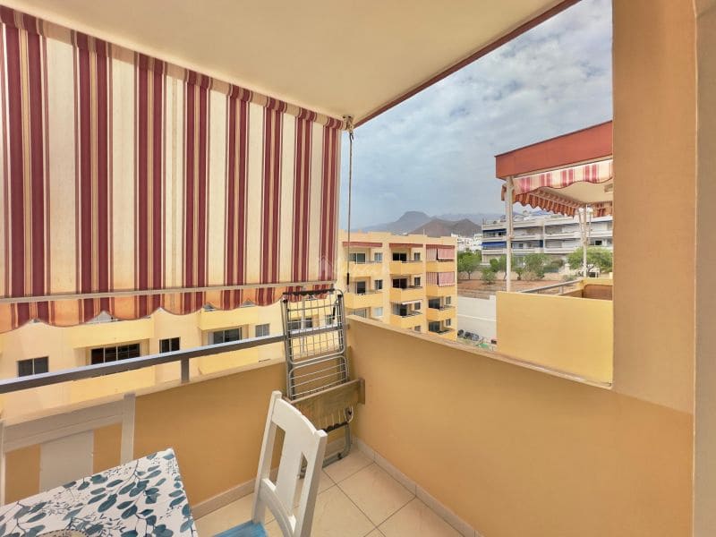 1 chambre Appartement à vendre à Los Cristianos avec piscine - 275 000 € (Ref: 9337127)