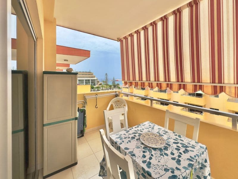 1 chambre Appartement à vendre à Los Cristianos avec piscine - 275 000 € (Ref: 9337127)