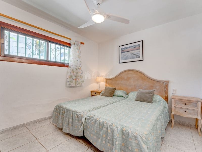 1 makuuhuone Huoneisto myytävänä paikassa Los Cristianos mukana uima-altaan - 315 000 € (Ref: 9337130)