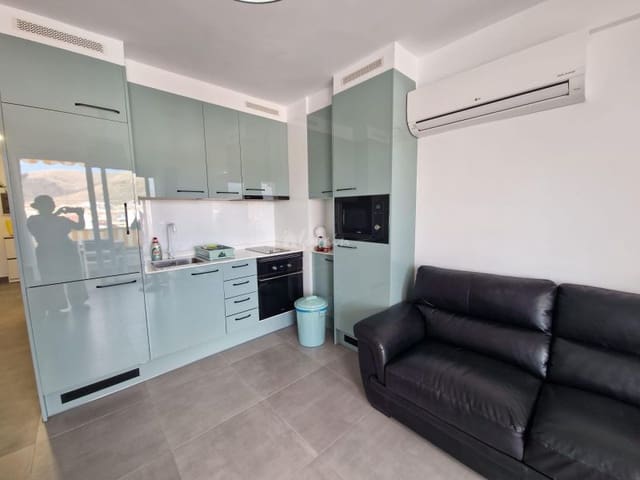 1 soverom Leilighet til salgs i Los Cristianos, Arona med svømmebasseng - € 320 000 (Ref: 9337132)