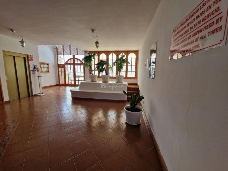 1 soverom Leilighet til salgs i Los Cristianos med svømmebasseng - € 320 000 (Ref: 9337132)