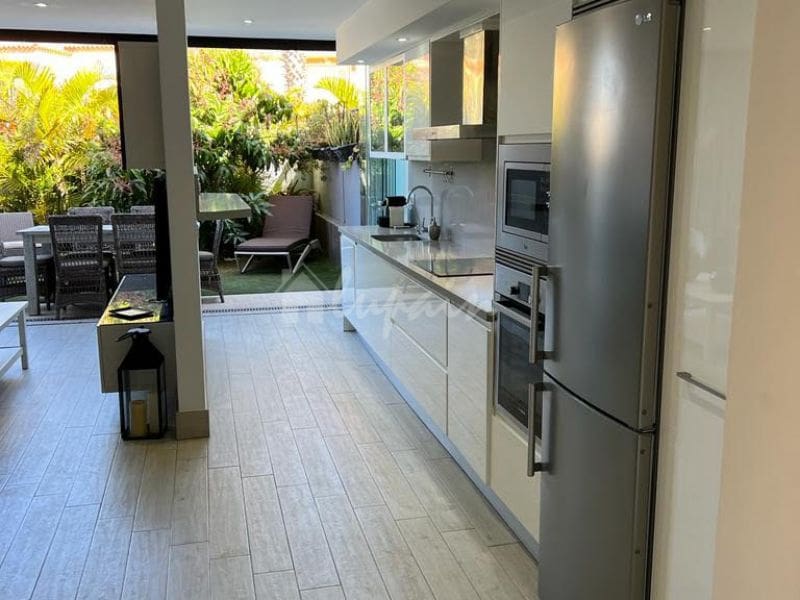 1 camera da letto Appartamento in vendita in Playa del Duque con piscina - 429.000 € (Rif: 9337133)